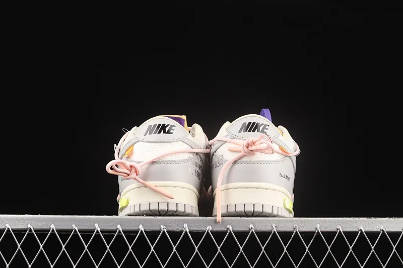 All Categories Nk SB Dunk Series Nk SB Dunk Low Low-top sneakers Pure original version OF x Nk Dunk Low OW Gray SB smashed backboard fashion casual sneakers DM1602-119